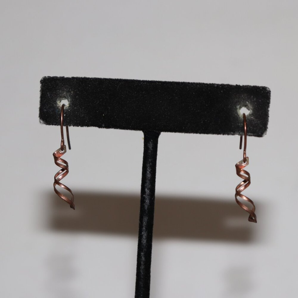 🌅✨ Copper / Rose‑Gold Tone Spiraling Dangle Earrings · Hook · 1" Tall · warm